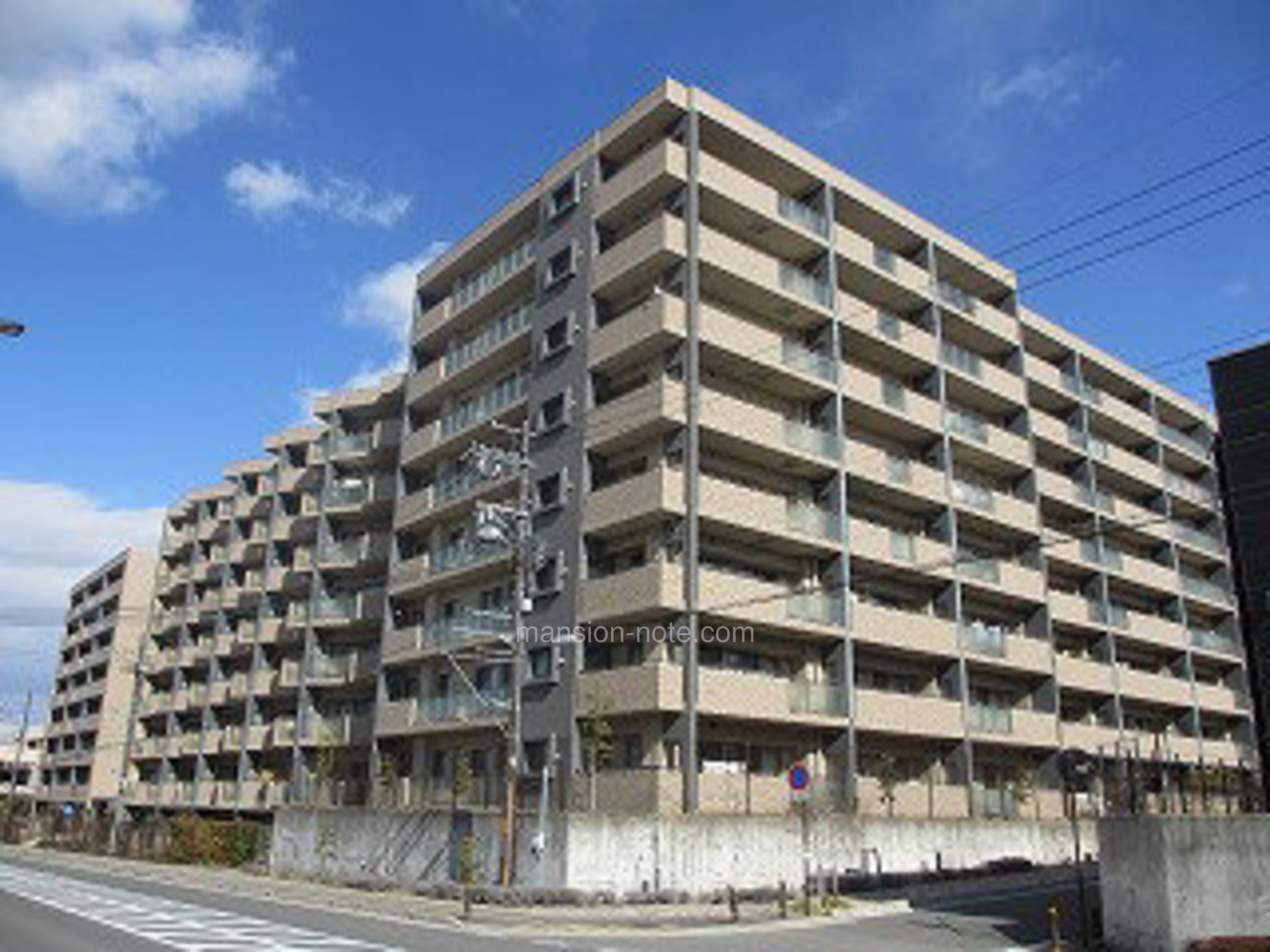 ローレルスクエア学研奈良登美ヶ丘 2の口コミ・評判(治安・住みやすさ・子育て・周辺環境) 奈良県奈良市中登美ヶ丘 マンションノート