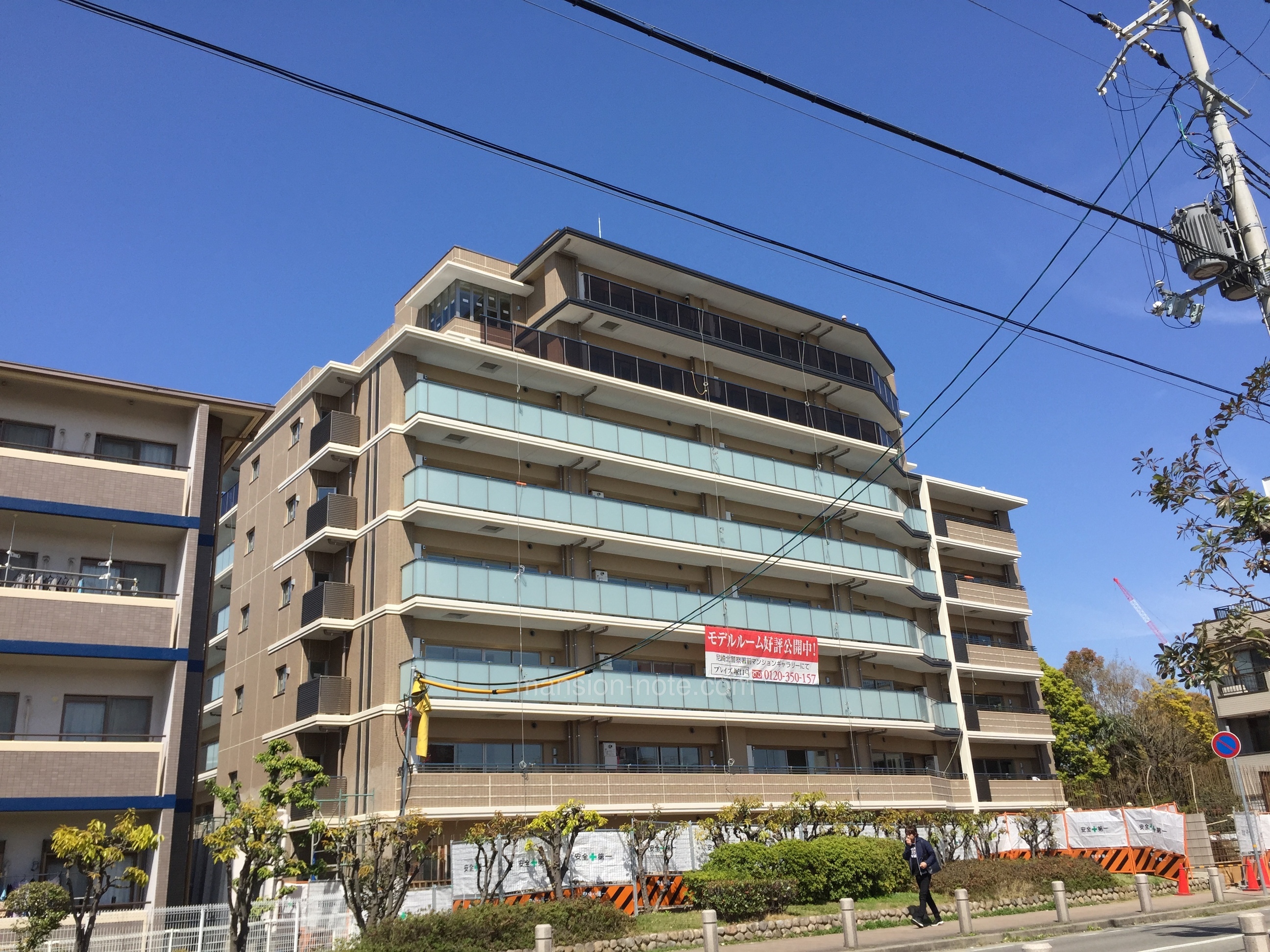 アミング 潮江 プラスト 駐 車場