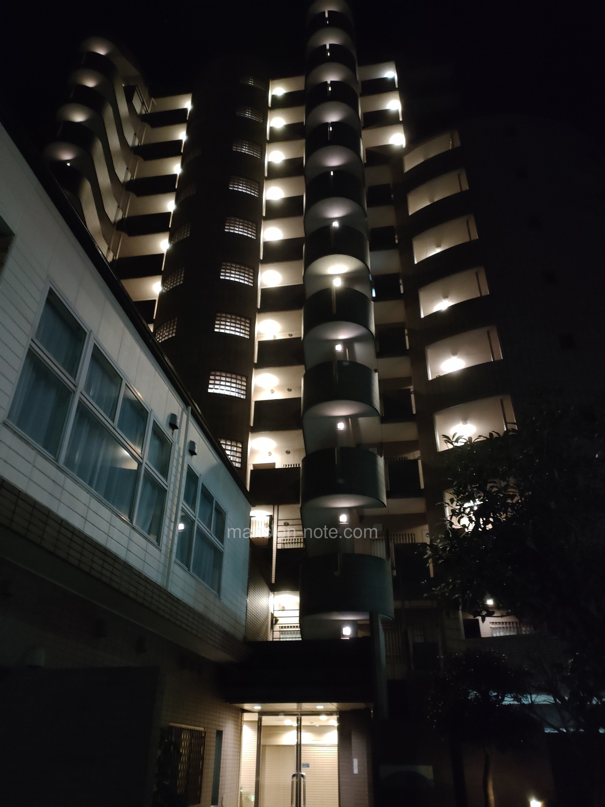 エントランス 部屋の臭い 深夜の低音の響き ｑ ａ メゾン シャルム 江東区 マンションノート